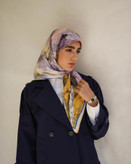 روسری زنبق
