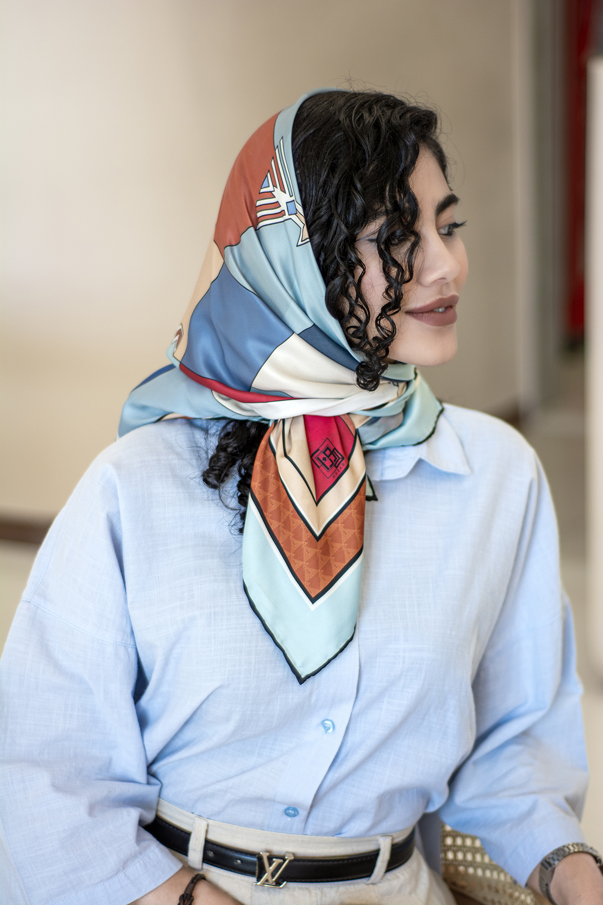روسری طرح رها