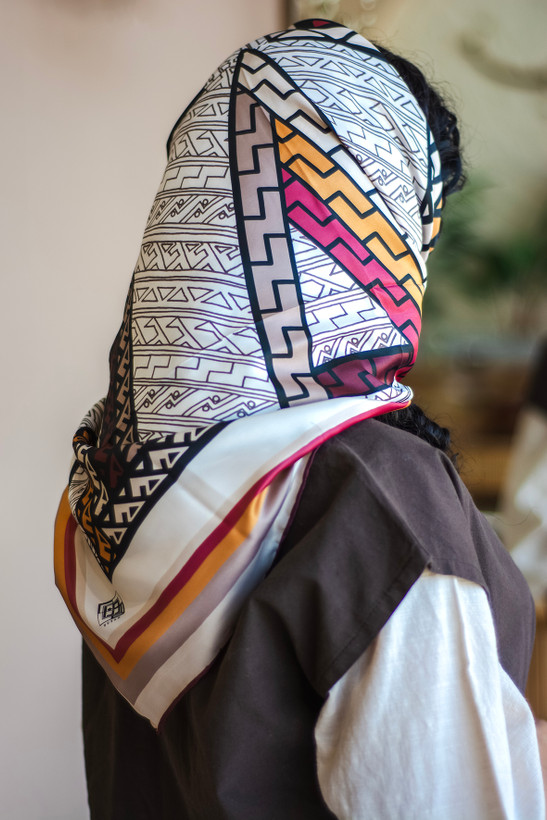 روسری طرح رنگین