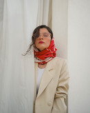 روسری نغمه سرخ