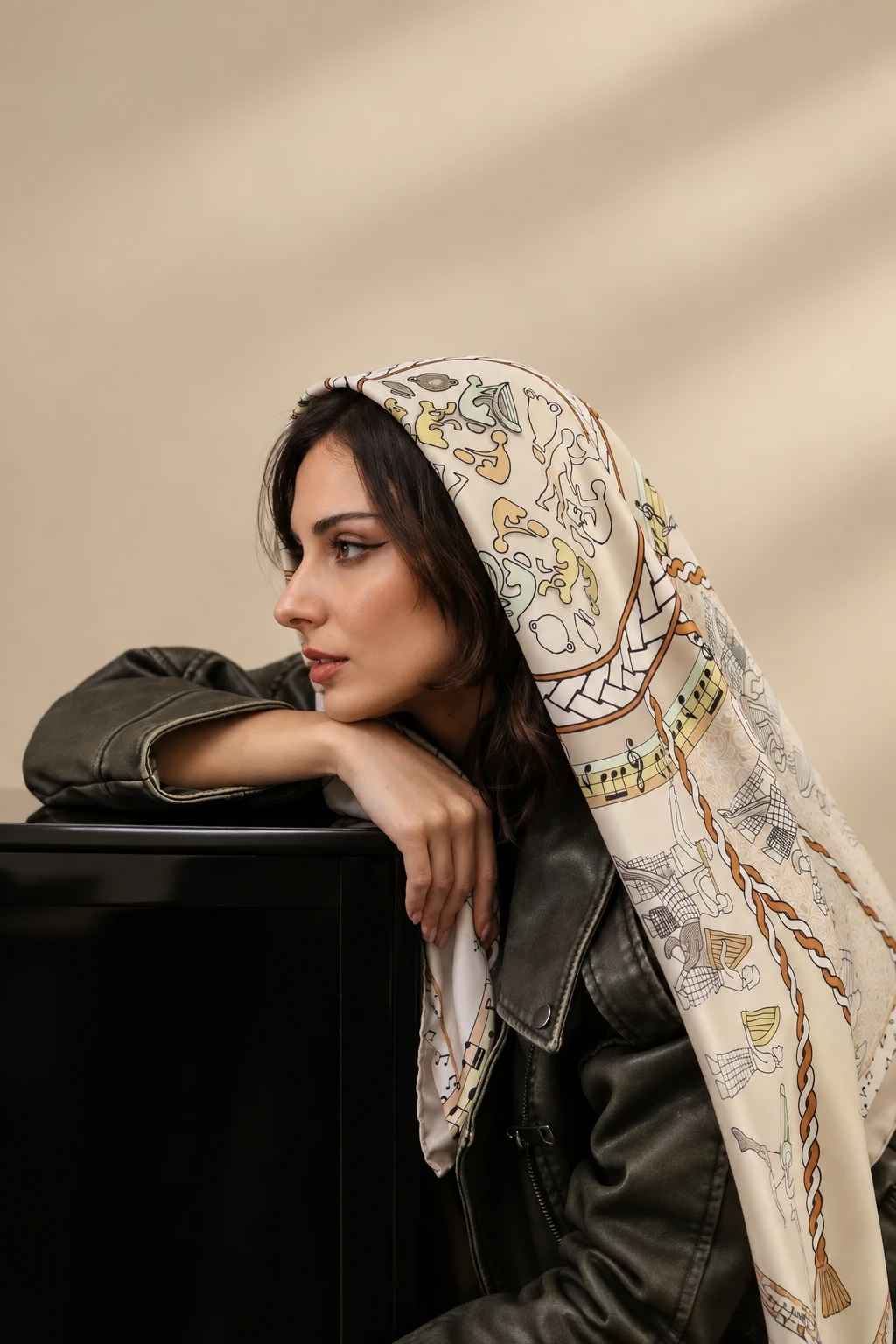 روسری اَرجان از کالکشن نوا